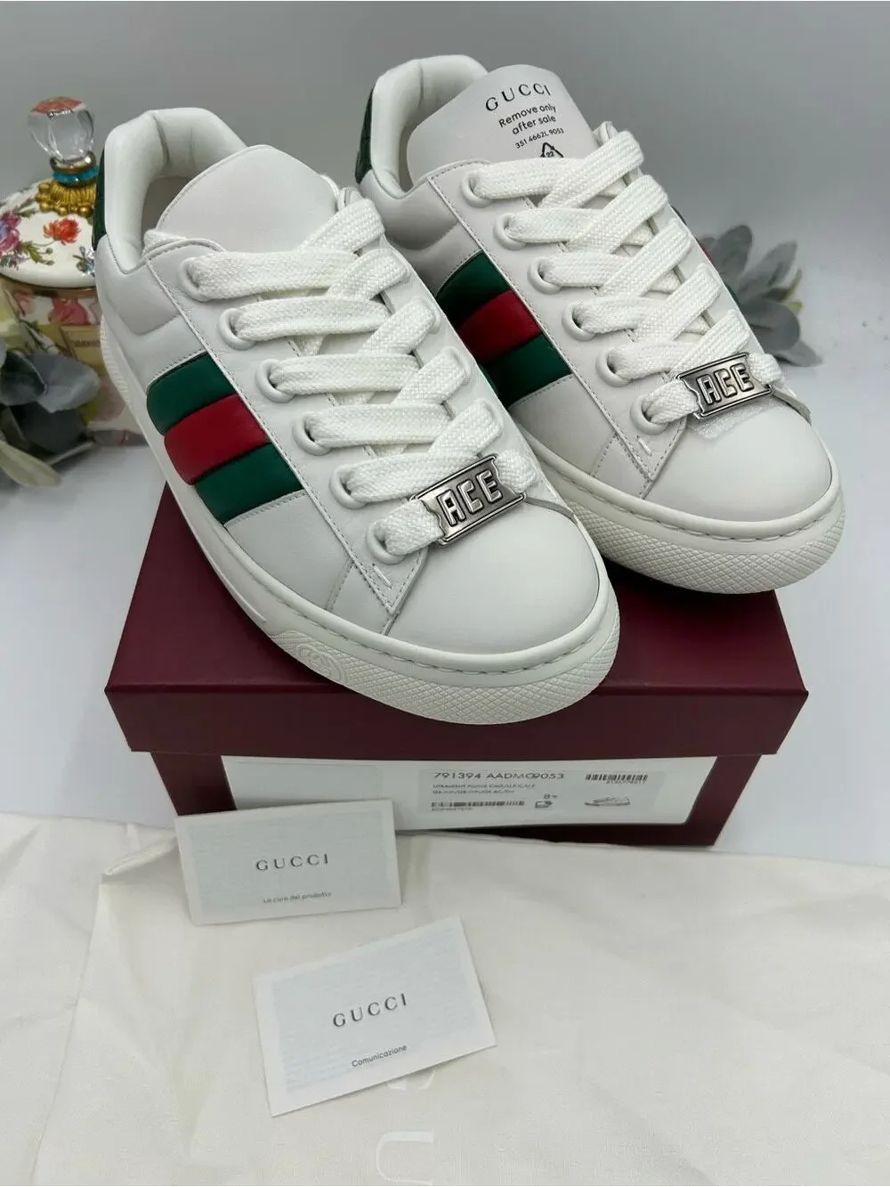 Men's Gucci White Leather ace Sneakers with web, stripe size 8.5 fits 9 US